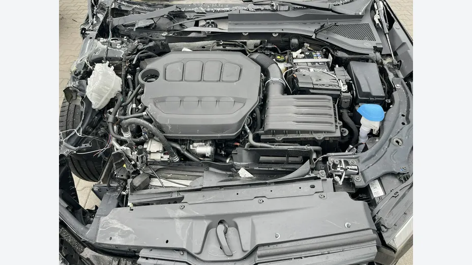 SKODA Superb -