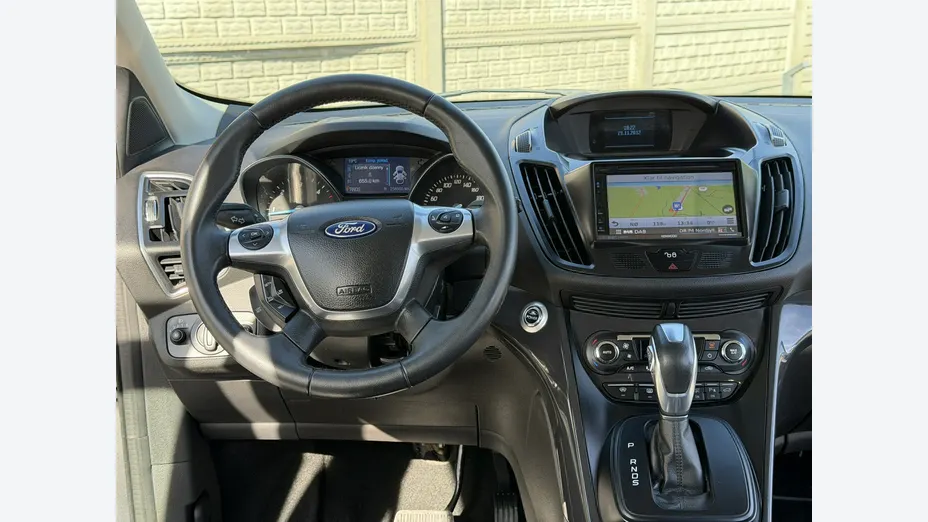 FORD Kuga -