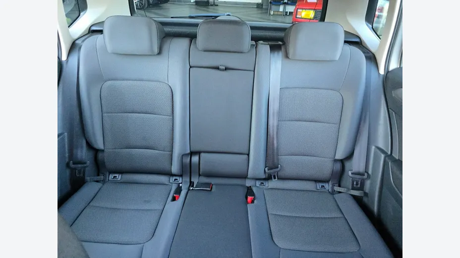 VOLKSWAGEN Golf Sportsvan -