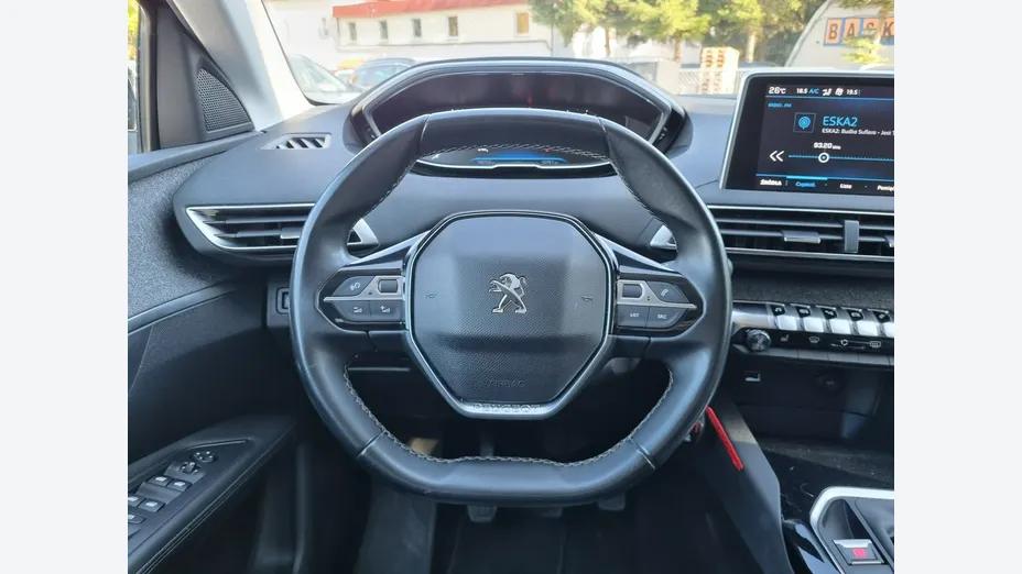 PEUGEOT 3008 -