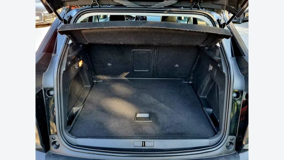 PEUGEOT 3008 -