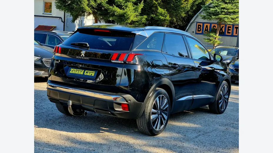 PEUGEOT 3008 -