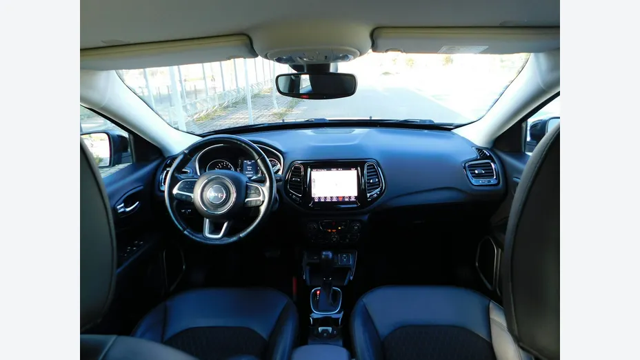 JEEP Compass -