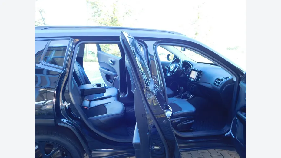 JEEP Compass -