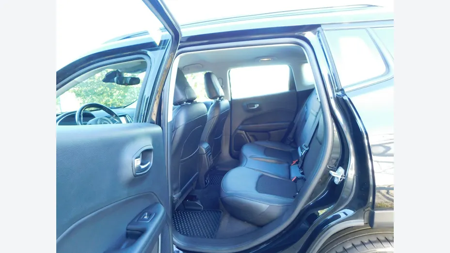 JEEP Compass -