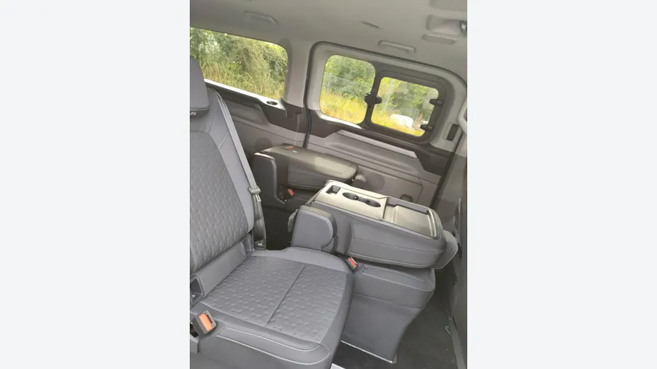 FORD Tourneo Custom -