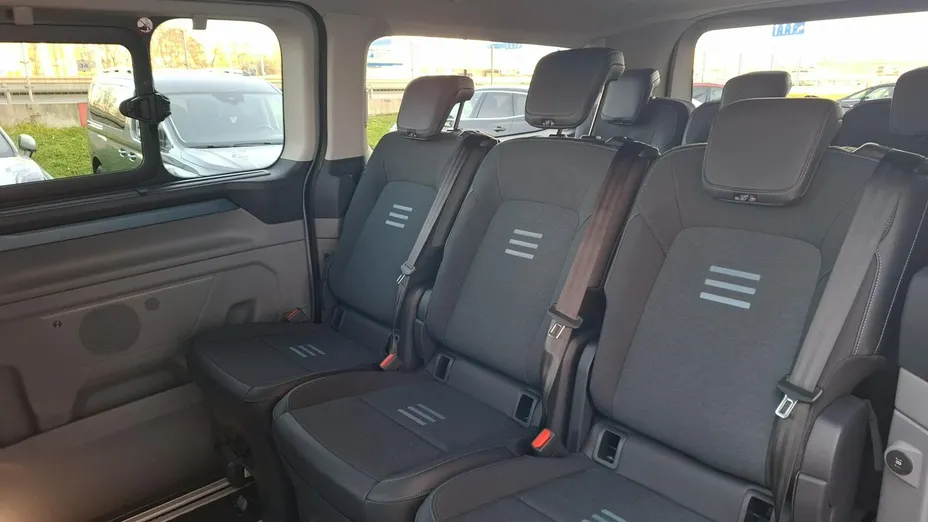 FORD Tourneo Custom -