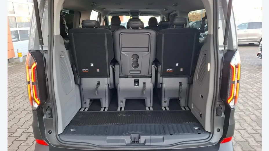 FORD Tourneo Custom -