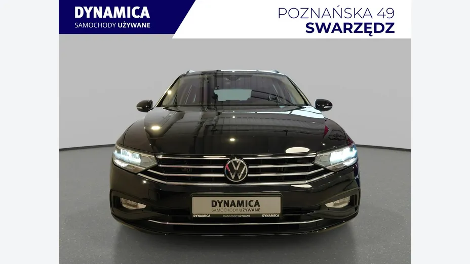 VOLKSWAGEN Passat -