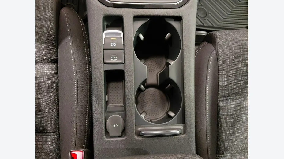 VOLKSWAGEN Passat -
