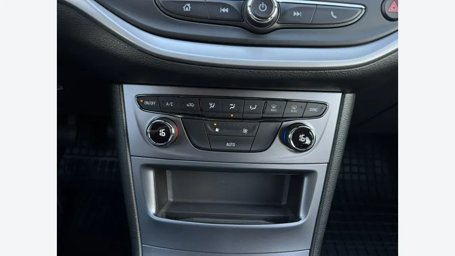 OPEL Astra -