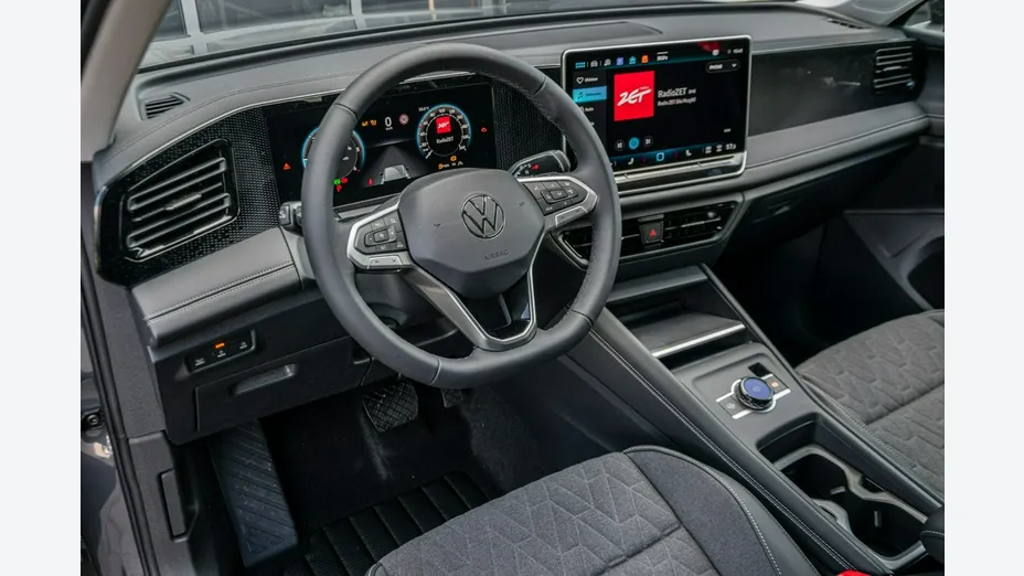 VOLKSWAGEN Tiguan -