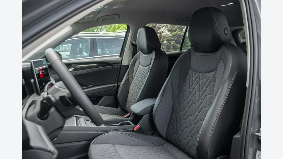 VOLKSWAGEN Tiguan -