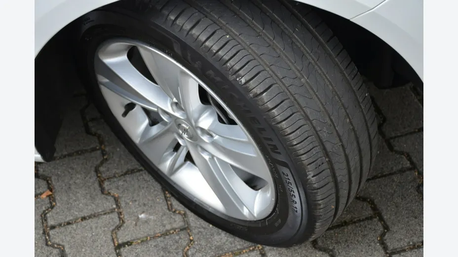 OPEL Insignia -