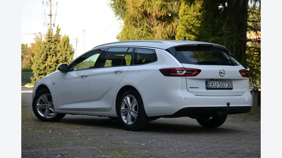 OPEL Insignia -