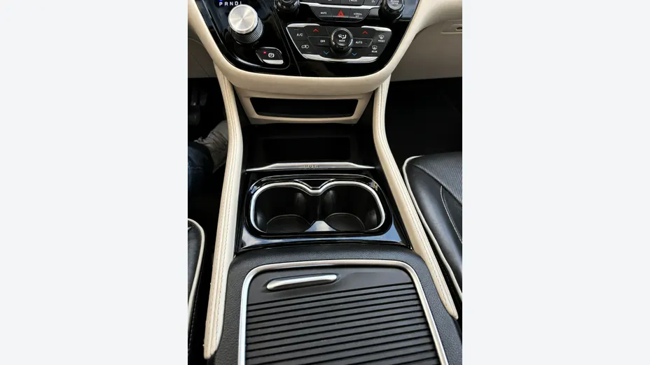 CHRYSLER Pacifica -