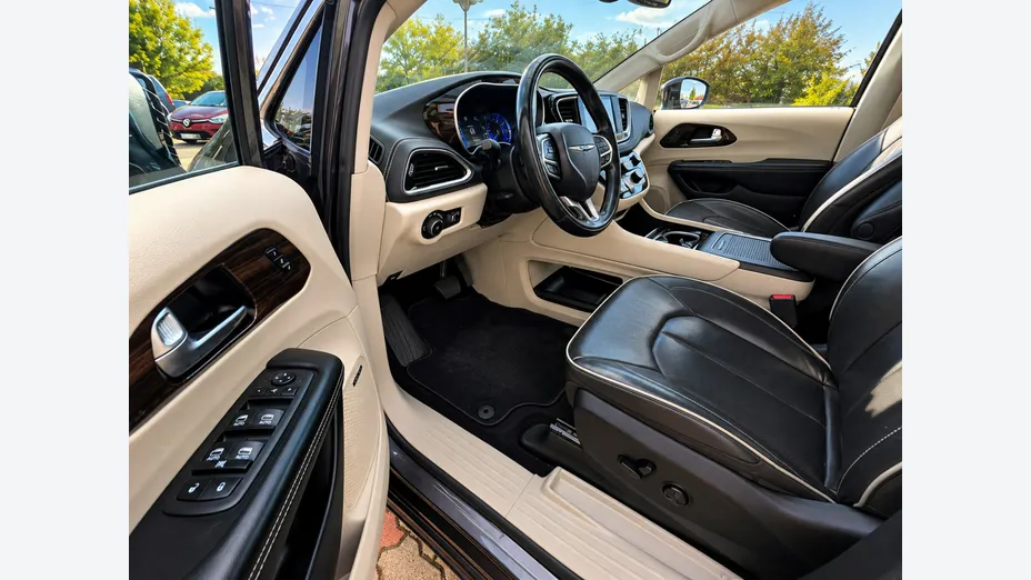 CHRYSLER Pacifica -