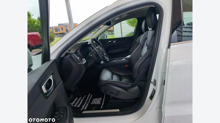 VOLVO XC60 -