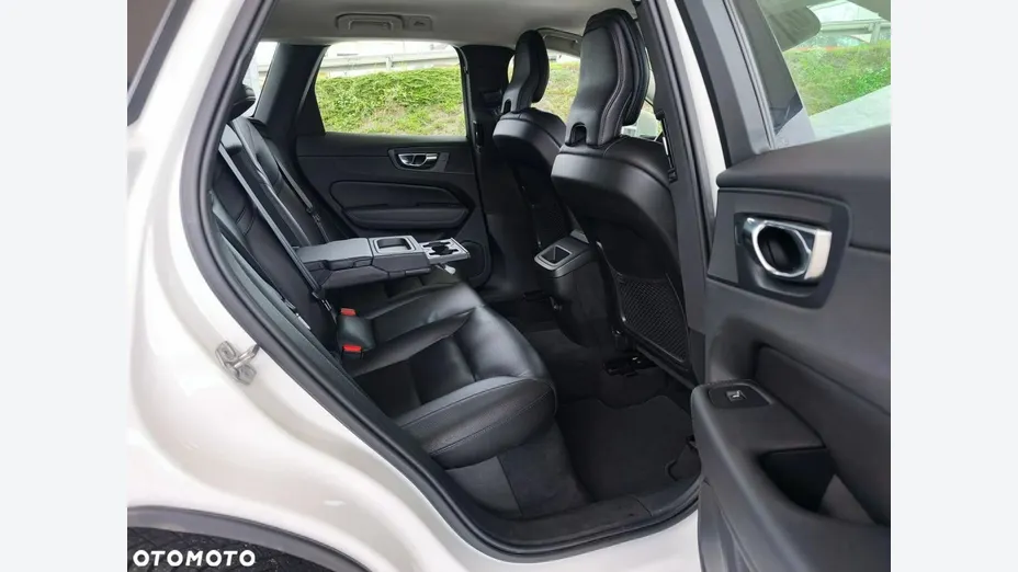 VOLVO XC60 -