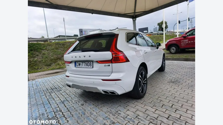 VOLVO XC60 -
