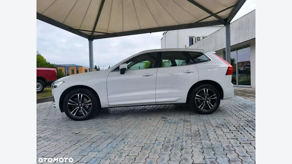VOLVO XC60 -
