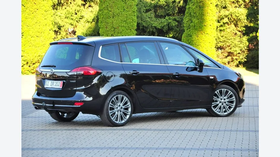 OPEL Zafira -