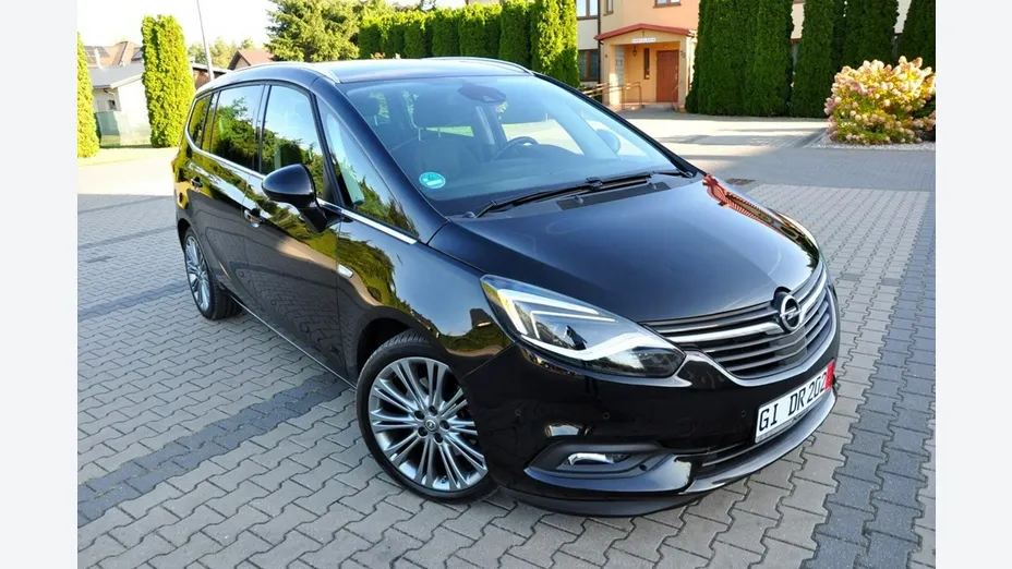 OPEL Zafira -