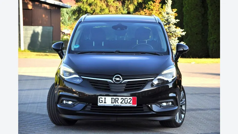 OPEL Zafira -
