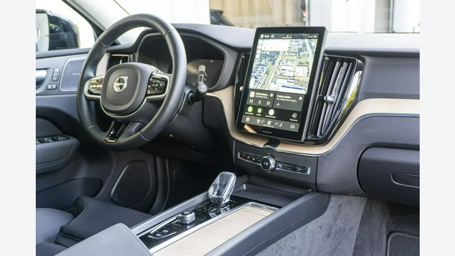 VOLVO XC60 -