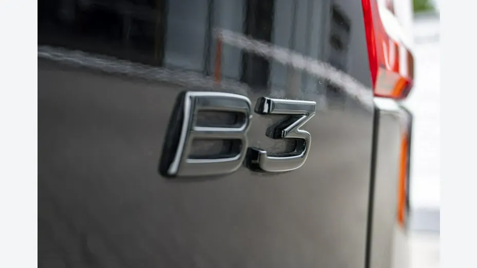VOLVO XC40 -
