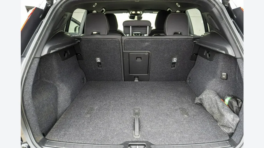 VOLVO XC40 -