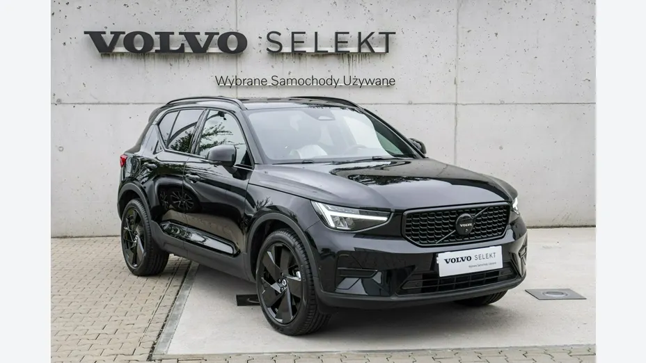 VOLVO XC40 -