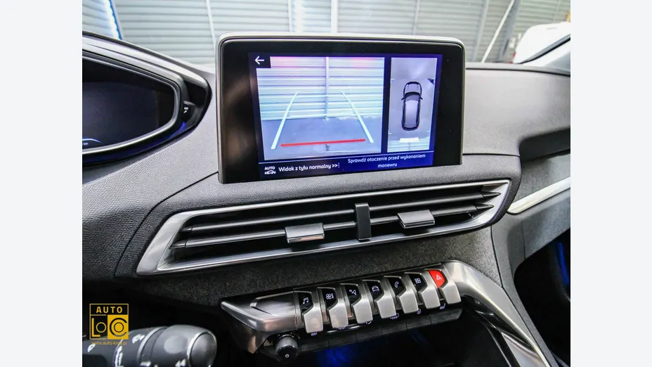 PEUGEOT 3008 -