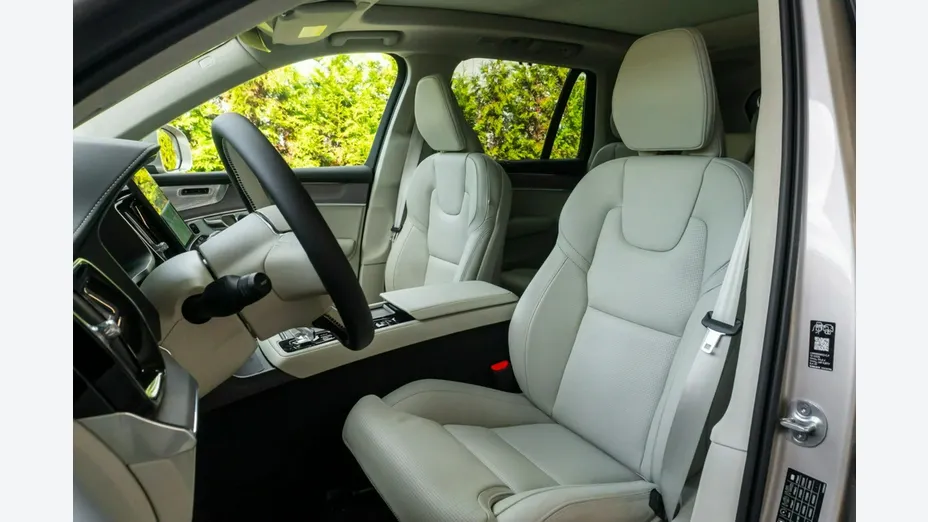 VOLVO XC90 -