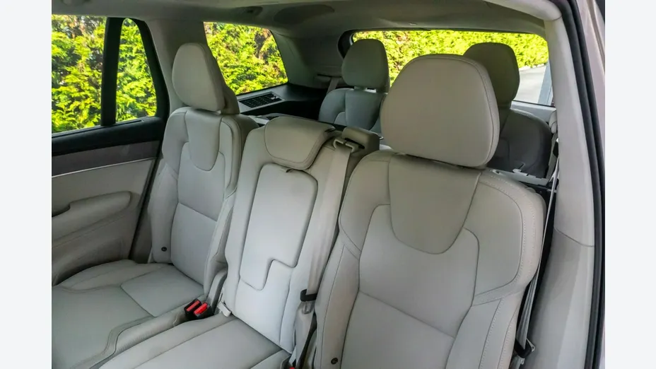 VOLVO XC90 -