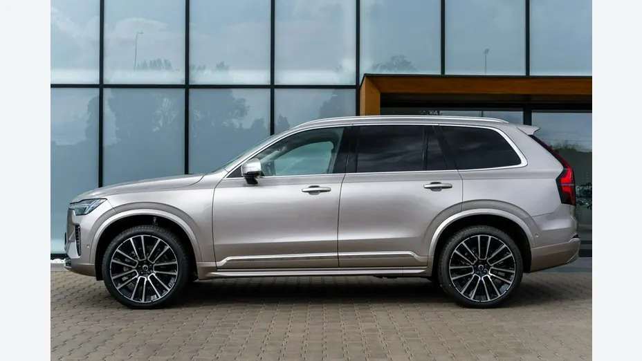 VOLVO XC90 -