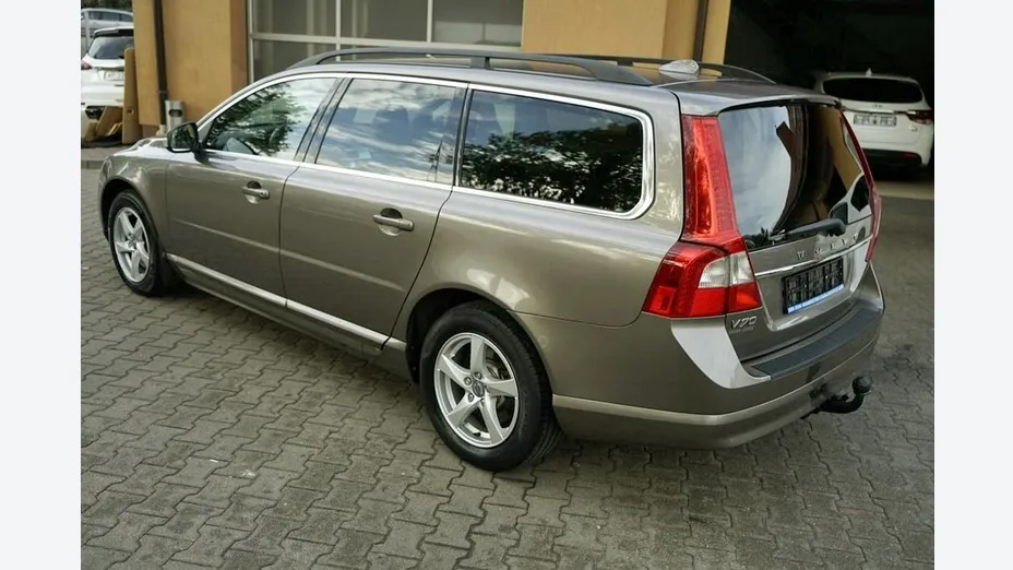 VOLVO V70 -