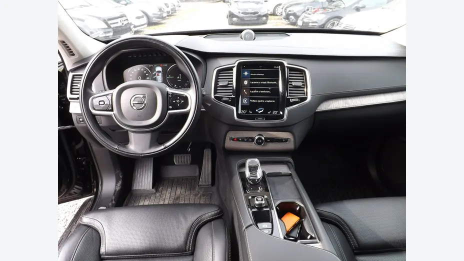 VOLVO XC90 -