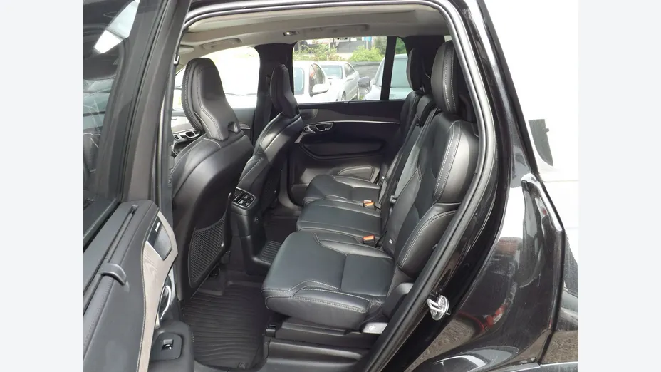 VOLVO XC90 -