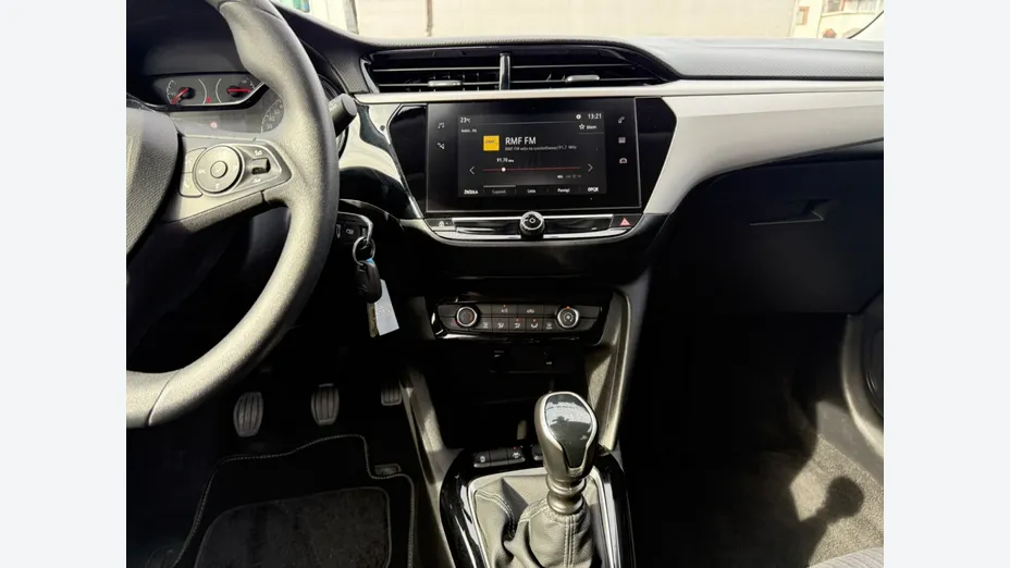 OPEL Corsa -