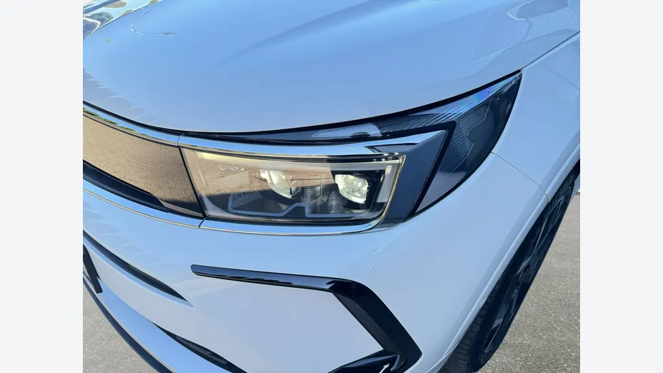 OPEL Grandland X -