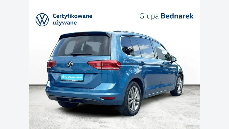 VOLKSWAGEN Touran -