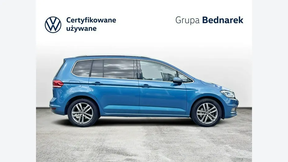 VOLKSWAGEN Touran -