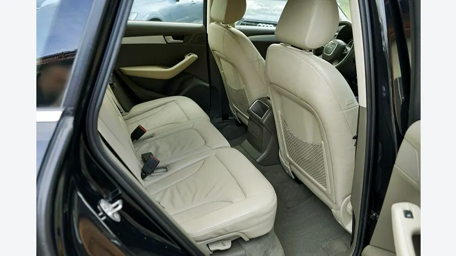 AUDI Q5 -