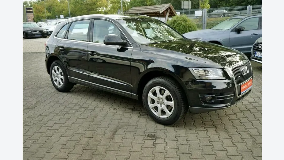 AUDI Q5 -