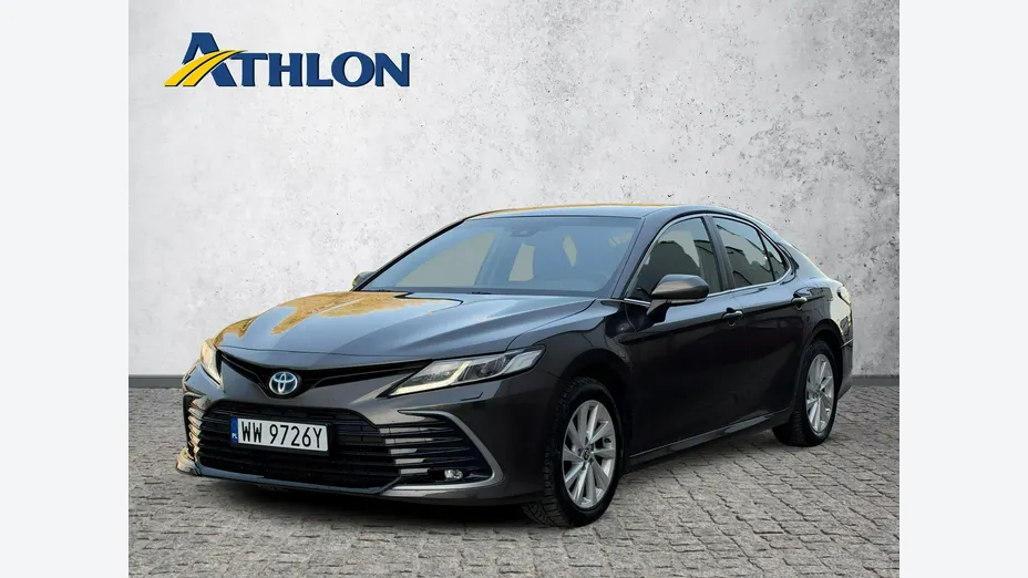 TOYOTA Camry -
