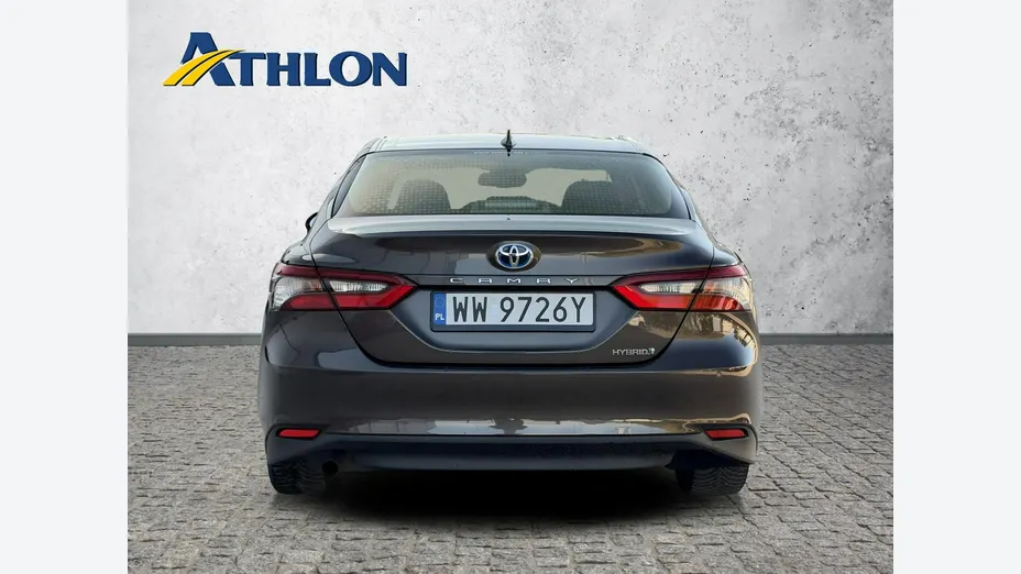 TOYOTA Camry -