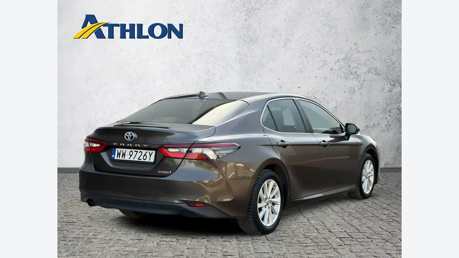 TOYOTA Camry -