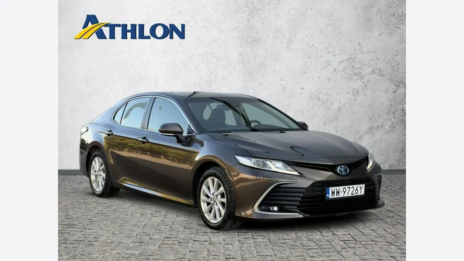 TOYOTA Camry -