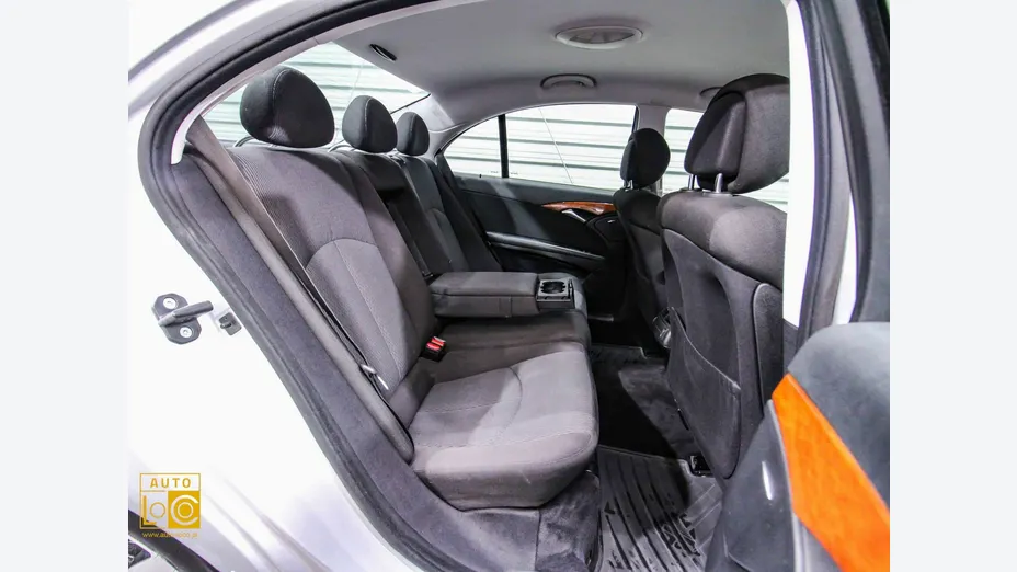 MERCEDES-BENZ E Klasa -